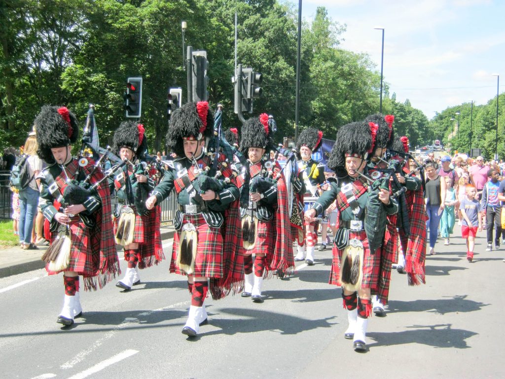 Leeds Pipe Band, Kirkstall Festival 2017