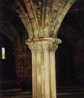 Details of a pillar